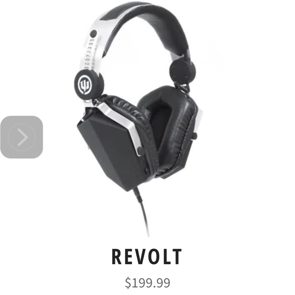 WICKED AUDIO 🎧 REVOLT HEADPHONES  *** RETAILS FOR $199 ***